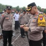 Polres Pasuruan Gelar Pemeriksaan Senjata Api Dinas untuk Tingkatkan Disiplin Anggota