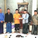 Lagi dan Lagi Kades Dermawan Bagikan Gaji serta Tunjangannya Pada Warganya
