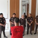 Pelaku Dimaafkan Korban, Kajari Kab. Pasuruan Bacakan Putusan Bebas Terdakwa Curanmor Melalui RJ