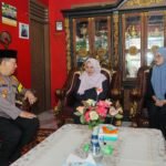 Momen Hangat Kapolri Kunjungi Keluarga AKP Anm Lusiyanto, Ungkap Dukacita Mendalam