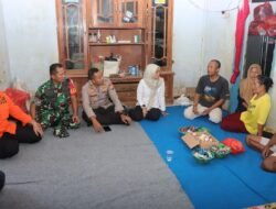 Kolaborasi, Polres Kediri Kota Bersama Pemkab Tangani Bencana Banjir di Mojo