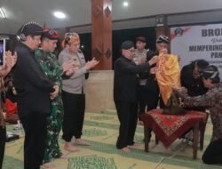 Sinergitas TNI Polri dan Forkopimda Blitar Gelar Brokohan di Harlah Pancasila