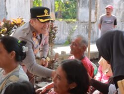 Sambut Hari Bhayangkara ke – 79 Polres Blitar Salurkan Bantuan Sosial Warga Kampung Baru