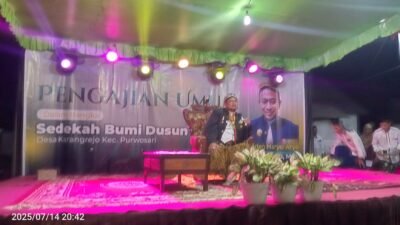 KH. Musyrifin Amongjiwo Bahas Harmonisasi Budaya dan Syariat dalam Pengajian Sedekah Bumi di Dusun Gute’an Karangrejo