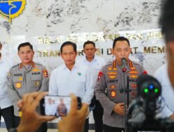 Tinjau Penanganan Karhutla Kalbar, Kapolri Ungkap Titik Api Terus Menurun