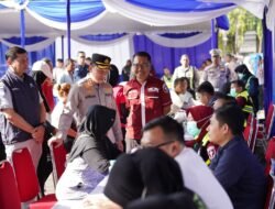 Sambut Hari Lalu Lintas Bhayangkara ke-70, Polres Bojonegoro Gelar Pasar Murah dan Donor Darah