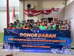 Satlantas Polres Pasuruan dan Komunitas Ojol Tebar Kepedulian Lewat Donor Darah