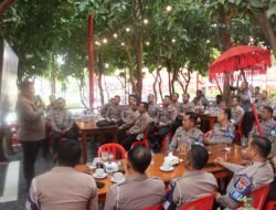Kapolres Pasuruan Gelar Sambung Roso, Dengarkan Curhatan Anggota di Masjid Merah Pandaan
