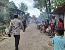 Fogging Digelar di Dusun Sumbersari, Kapolsek Lumbang: “Upaya Penanggulangan Wabah Chikungunya Harus Cepat dan Terarah”