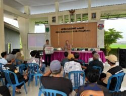 Satresnarkoba Polres Pasuruan Bekali Perangkat Desa Gading Maju Hadangi Ancaman Narkoba