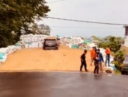 Mobil Fortuner Selamat dari Kecelakaan Akibat Rem Blong di Jalur Cangar-Pacet