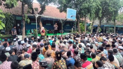 Satbinmas Polres Pasuruan Gelar Istighotsyah dan Penyuluhan Harkamtibmas di SMPN 2 Beji