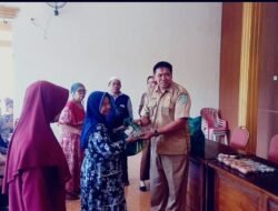 Bagikan 750 Paket Sembako, Kepala Desa Mojoparon Beri Perhatian untuk Warga Kurang Mampu di Bulan Ramadan