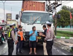 Truk Sumbu Tiga Dilarang Melintas di Jalur Mudik Pasuruan Demi Kelancaran Arus Lebaran 2026