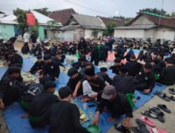 Tetap di Garis Perjuangan: Pagar Nusa Rayon Ponpes Darussalam Pusat Tebar Berkah Melalui 100 Paket Zakat dan Buka Bersama