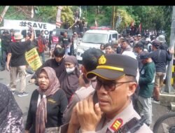 ‎Di Tengah Gelombang Aspirasi Rakyat, Kapolsek Prigen AKP Mulyono Turun Langsung Kawal Kondusifitas Aksi
