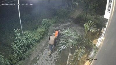‎VIRAL! Aksi Brutal Komplotan Curanmor di Gang Padat CCTV, Polisi Sudah Kantongi Rekaman