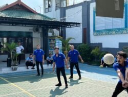 Pererat Kebersamaan, Rutan Bangil Gelar Pertandingan Voli Pegawai Melawan Warga Binaan
