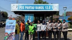 ‎Satlantas Polres Pasuruan Gelar “Kartini Memasak” di Stasiun Bangil, Bagikan Makanan Gratis untuk Pengguna Jalan Tertib