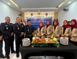 Khidmat dan Serentak, Pegawai Lapas Pasuruan Ikuti Tasyakuran HBP ke-62 Secara Virtual