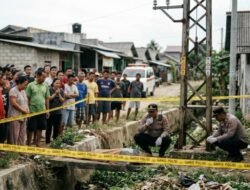 ‎Mayat Pria Muda Ditemukan Tergantung di Tiang KA, Warga Sentul Gempar
