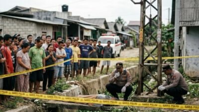 ‎Mayat Pria Muda Ditemukan Tergantung di Tiang KA, Warga Sentul Gempar
