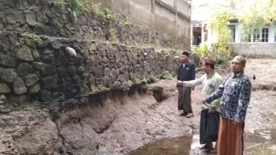 ‎Enam Tahun Diterjang Banjir, Pondasi Dusun Pasinan Rembang Nyaris Ambruk, Warga Desak Perbaikan