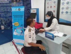 ‎Lapas Pasuruan Hadirkan Layanan Kesehatan Gratis bagi Puluhan Pengunjung, Cek Tekanan Darah hingga Asam Urat