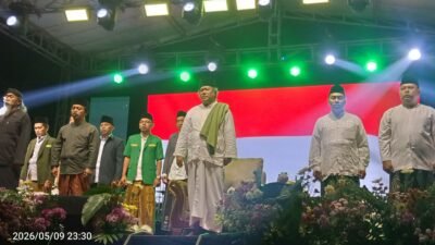 ‎Dinanti, Gus Muwafiq Akhirnya Hadir di Tengah Jamaah Harlah Ansor ke-92 di Karangrejo