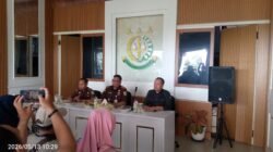 ‎Silaturahmi: Kajari Pasuruan Perkenalkan Diri ke Awak Media Usai Pemusnahan Barang Bukti ‎