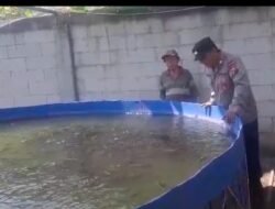 Tak Hanya Jaga Kamtibmas, Polisi di Rembang Dampingi Budidaya Lele Warga