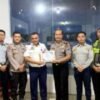 Sinergi Teguh di Jalur Penimbangan: UPPKB Rejoso Beri Penghargaan untuk Polsek Rejoso