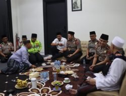 Kapolres Pasuruan Sambangi Pengajian Senenan Ponpes Ngalah, Ajak 800 Jamaah Jaga Kamtibmas