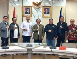Tandatangani MoU, SMSI dan RRI Perkuat Kompetensi Media Lawan Hoaks
