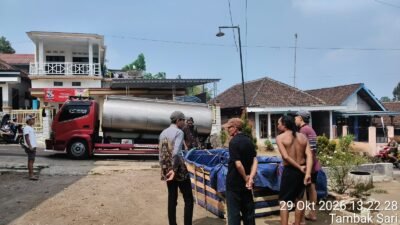 “Atasi Krisis Air Imbas Karhutla, LAZ Sidogiri Donasikan Ratusan Ribu Liter Air dan Puluhan Pipa ke Tambaksari”
