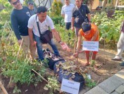 ‎Nyawa Pelajar SMK Melayang di Tangan Kerabat Sendiri, Rekonstruksi Ungkap Sadisnya Pembunuhan di Prigen